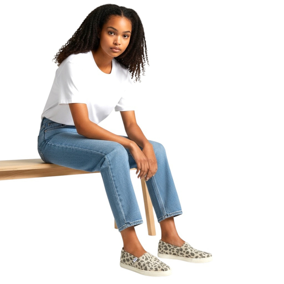 TOMS Shoes - TOMS Women’s Size 6.5 Leopard Print Slip-On Canvas Shoes